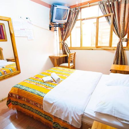 Hotel Santafe Inn Отавало Екстериор снимка