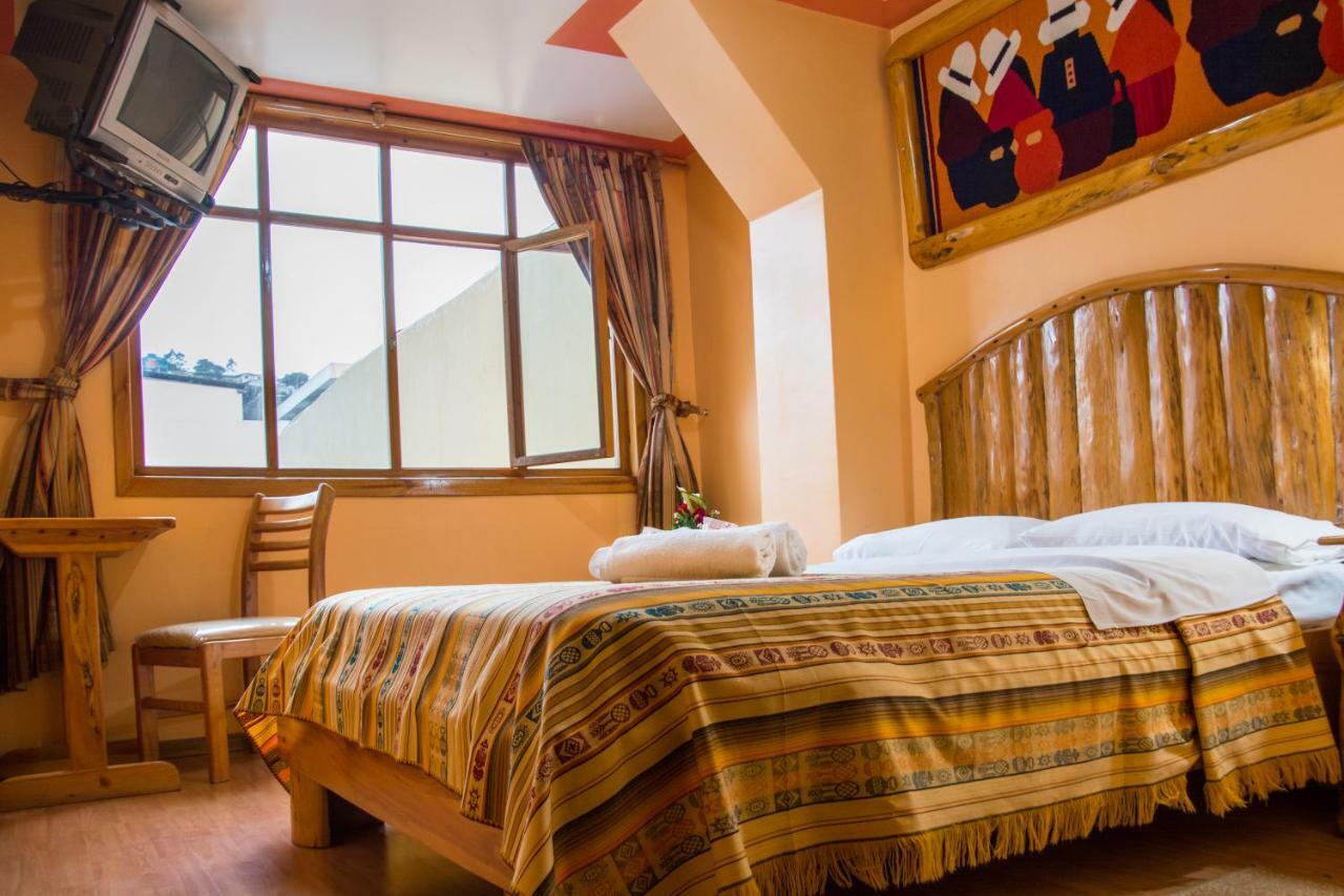 Hotel Santafe Inn Отавало Екстериор снимка