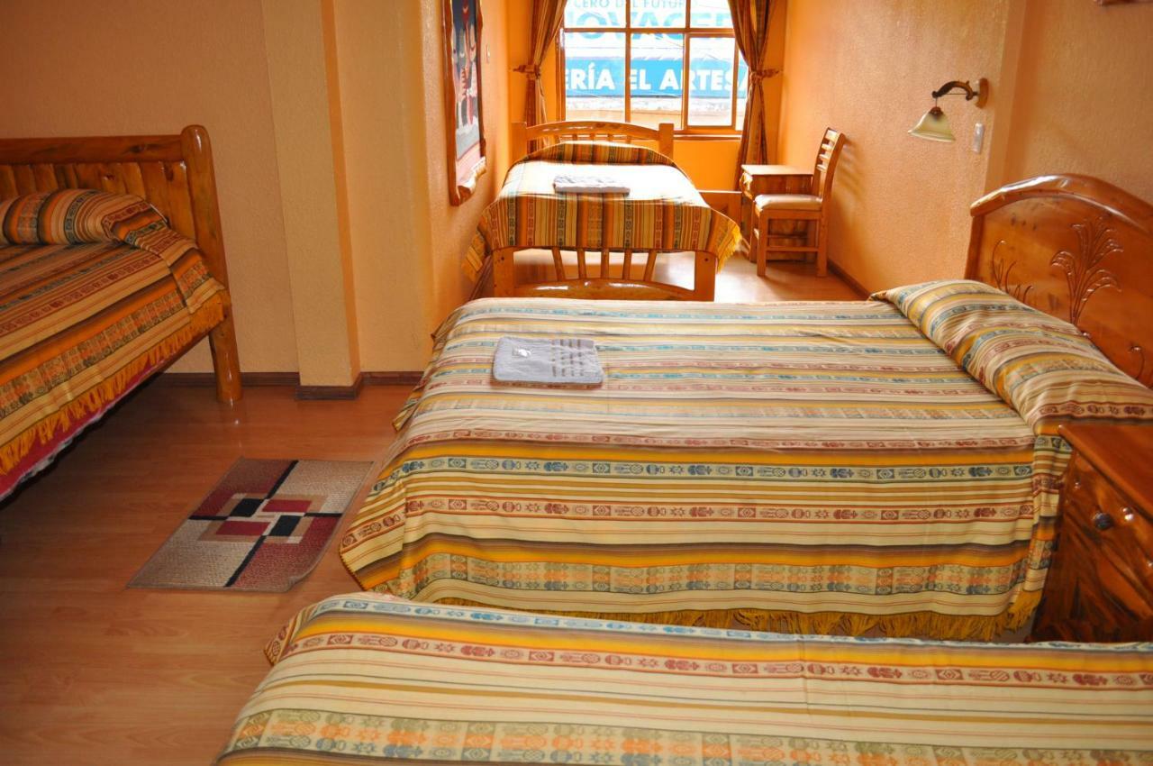 Hotel Santafe Inn Отавало Екстериор снимка
