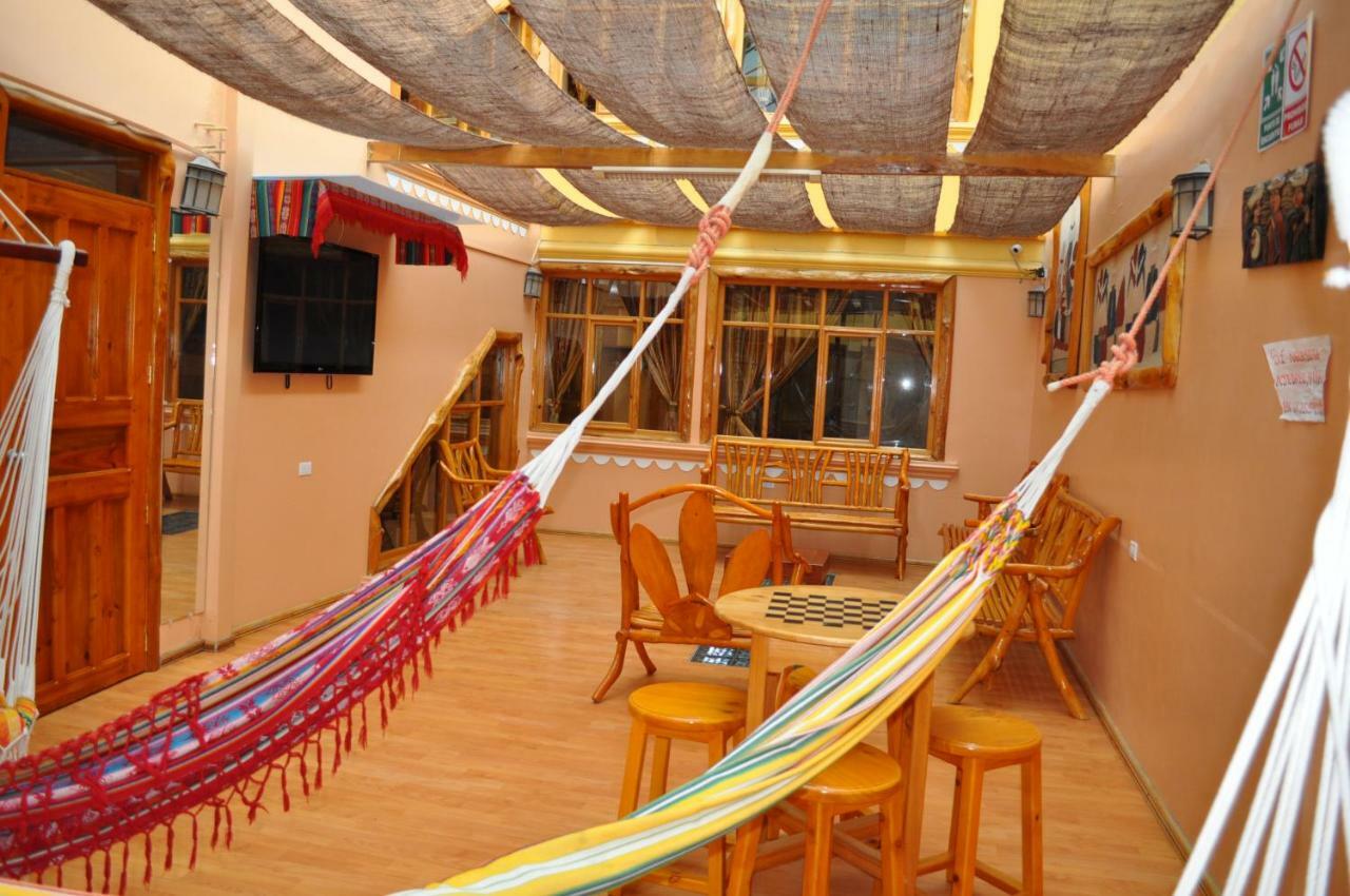 Hotel Santafe Inn Отавало Екстериор снимка