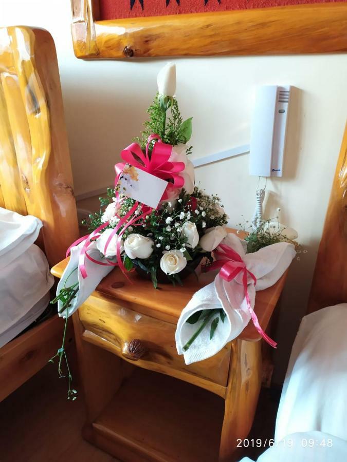Hotel Santafe Inn Отавало Екстериор снимка
