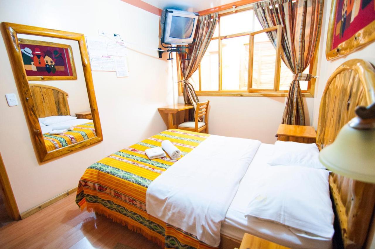 Hotel Santafe Inn Отавало Екстериор снимка